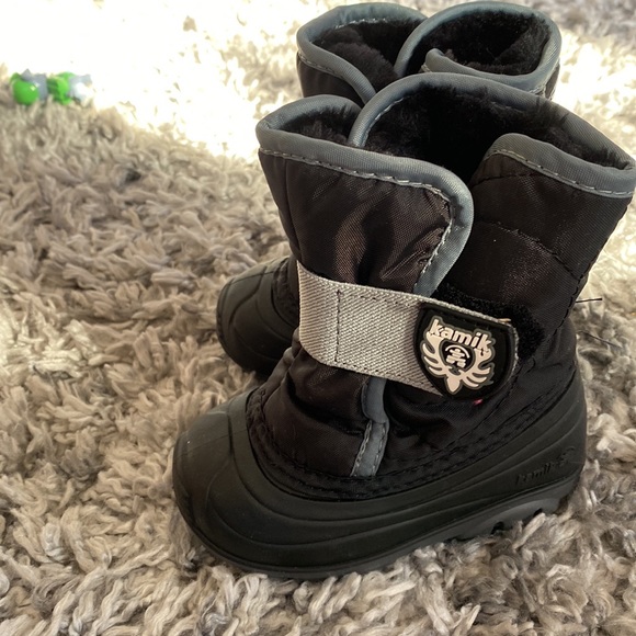 Kamik Snowbug Winter Snow Boot for Kids - size 5 - Picture 4 of 8